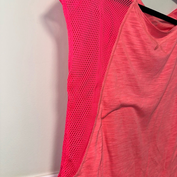 Women's American Eagle Outfitters Shirt, Neon Pink, Size M AEO Athletic Mesh - Picture 2 of 11
